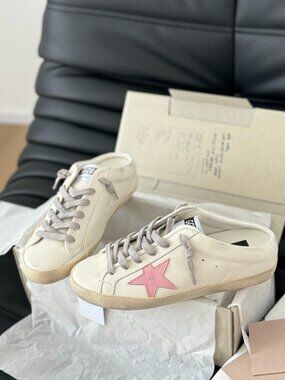 Golden Goose Super-Star sabot Women’s Sneakers in White with Pink Star
